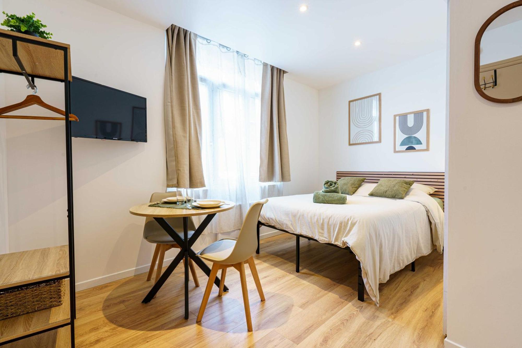 Studio Ensoleille 2Pers Wifi Saint-Quentin  Exterior photo